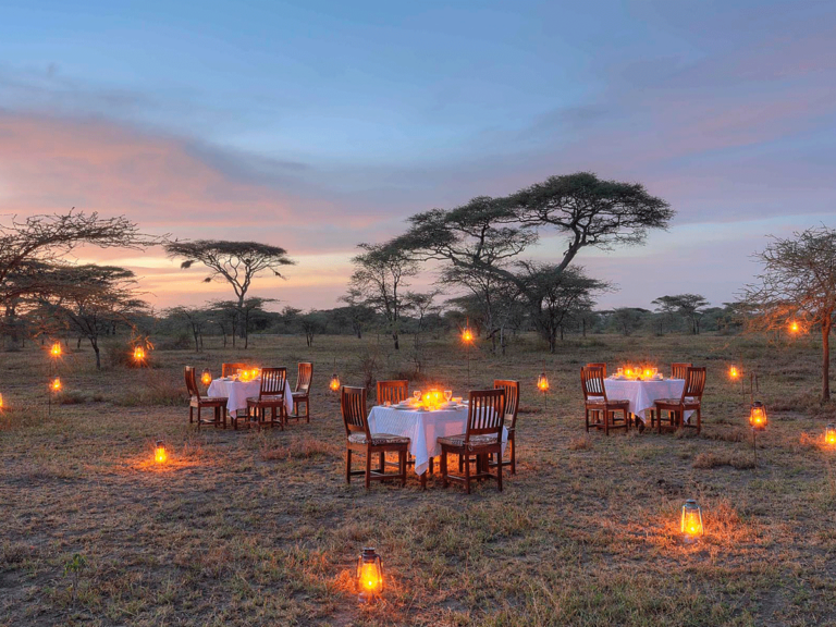 7-Days-Luxury-Serengeti-wildebeest-migration-safari