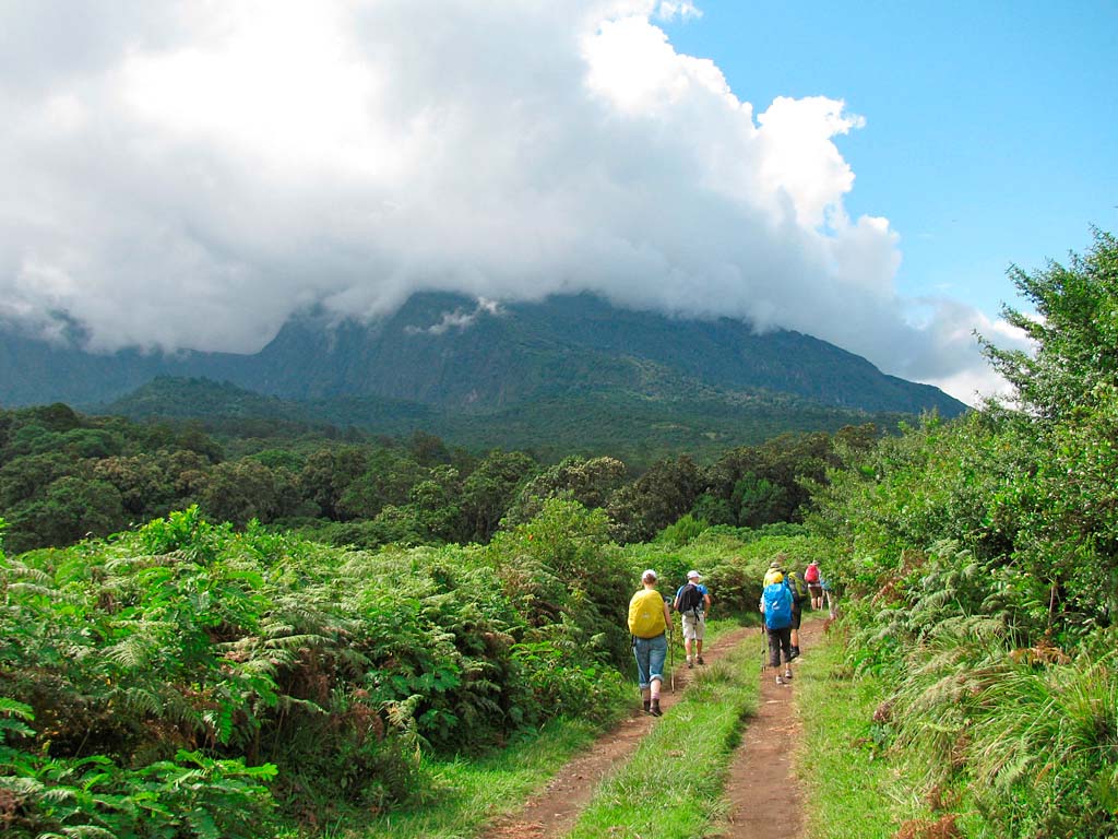 Mt meru hikers on trail