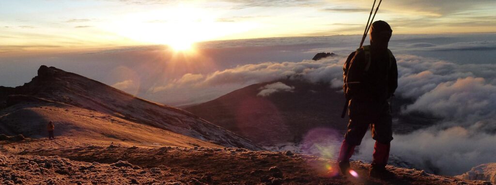 group kilimanjaro climber sunrise-summit